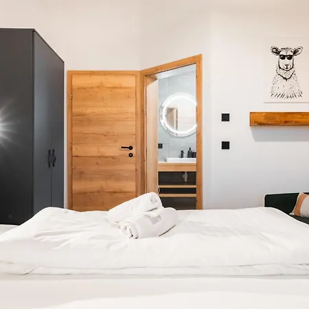 Amade By Alpenidyll Apartament *